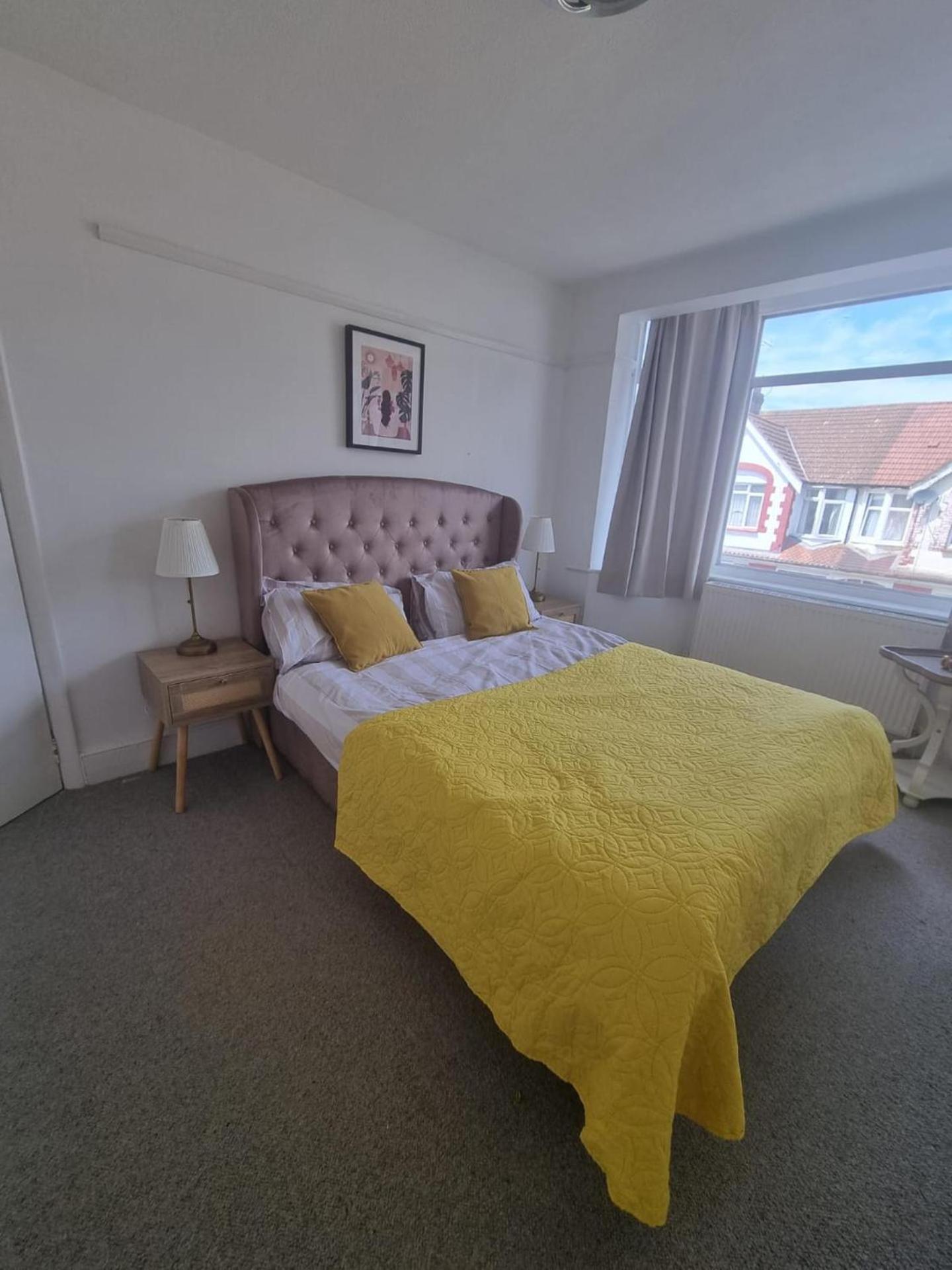 Large 4 Bed Terraced House Casa vacanze