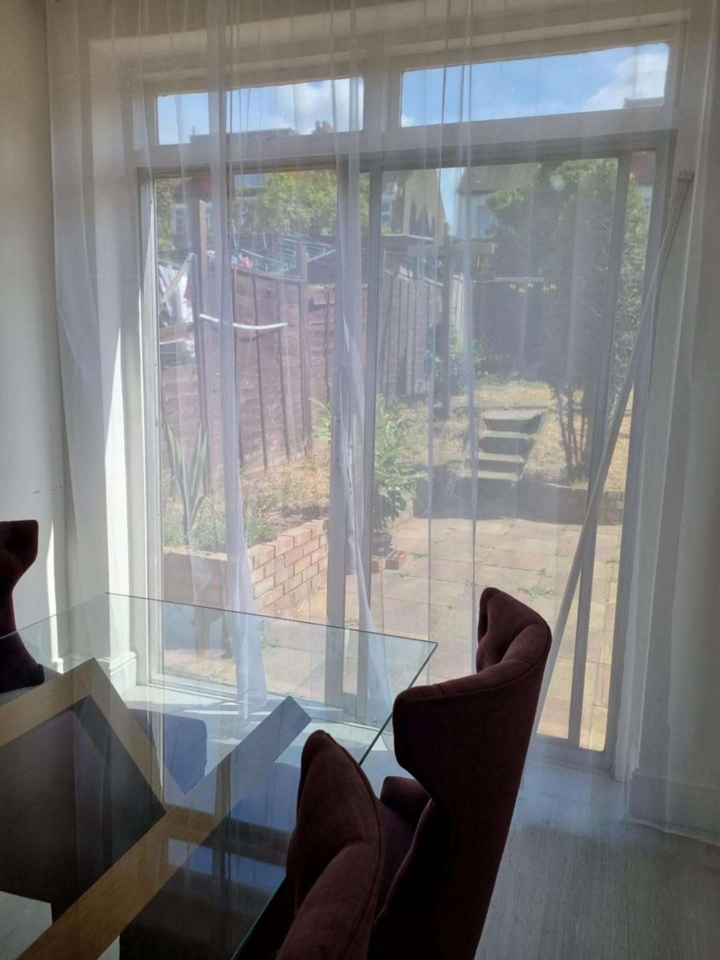 Large 4 Bed Terraced House *