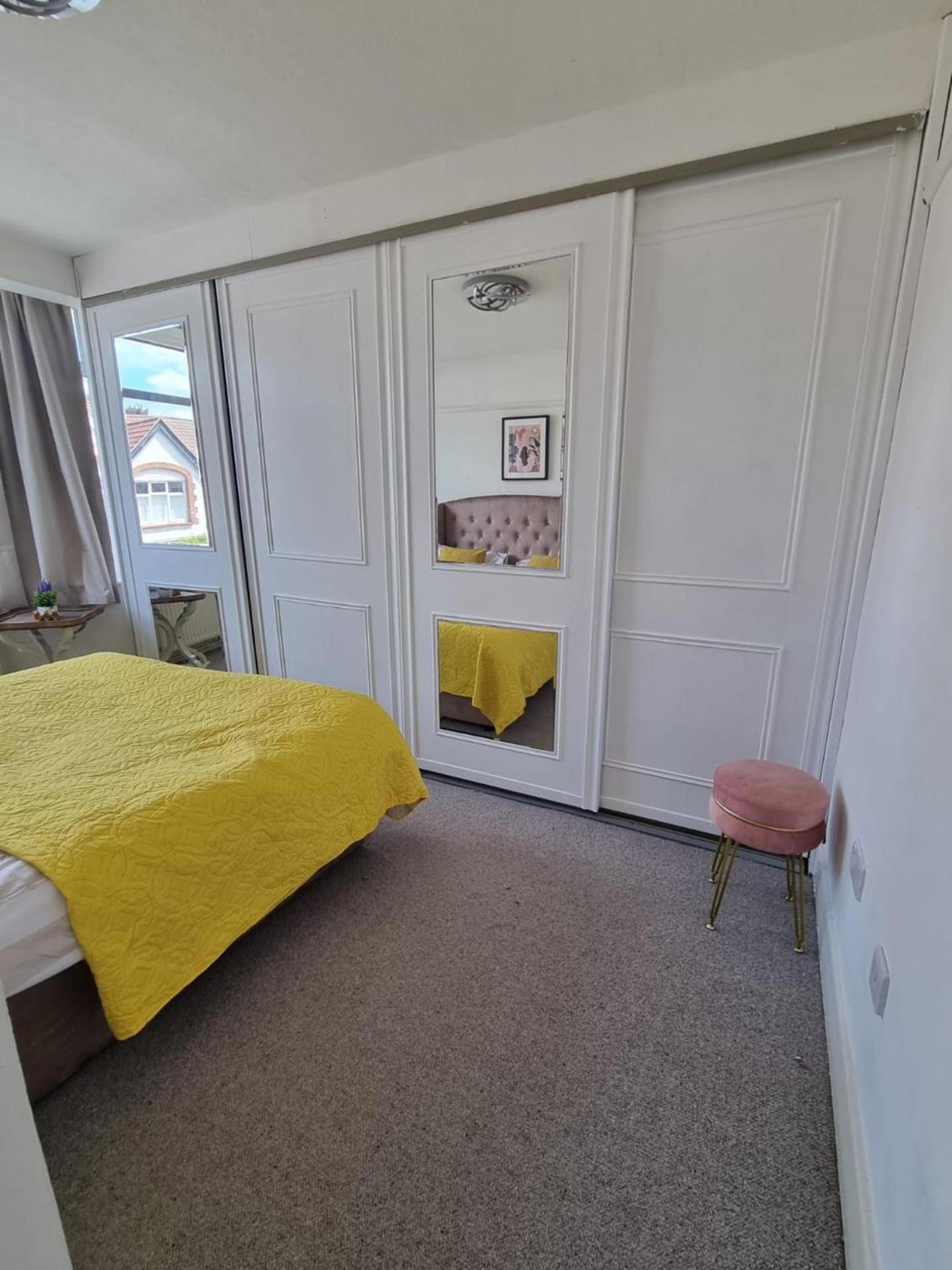 Large 4 Bed Terraced House Casa vacanze *